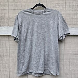 Under Armour Gray Polyester Casual Short Sleeve Heatgear Tee T-Shirt Medium